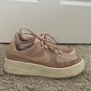 Nike Air Force 1 Sneakers